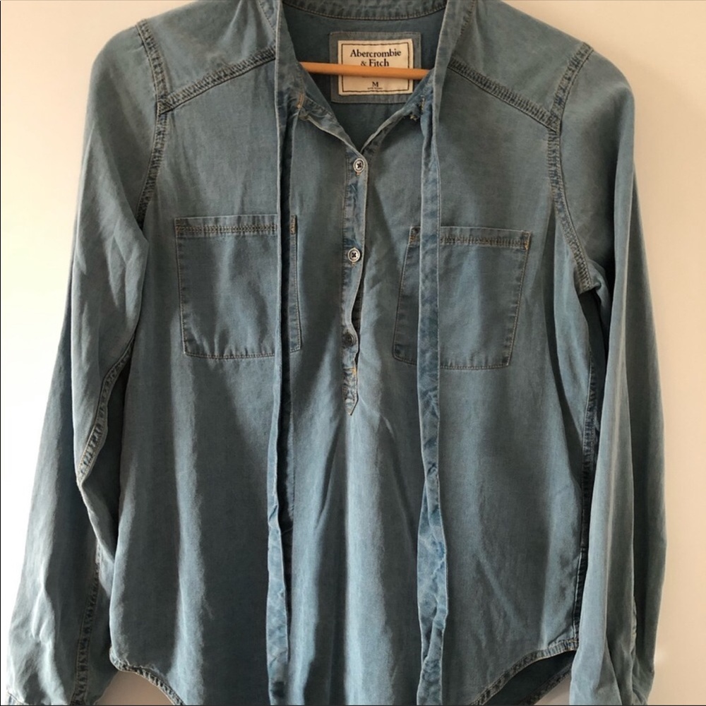 Abercrombie & Fitch denim pop over top